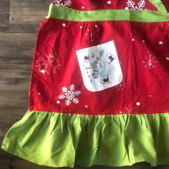 Red and Green Holiday Apron - Picture 3 of 5